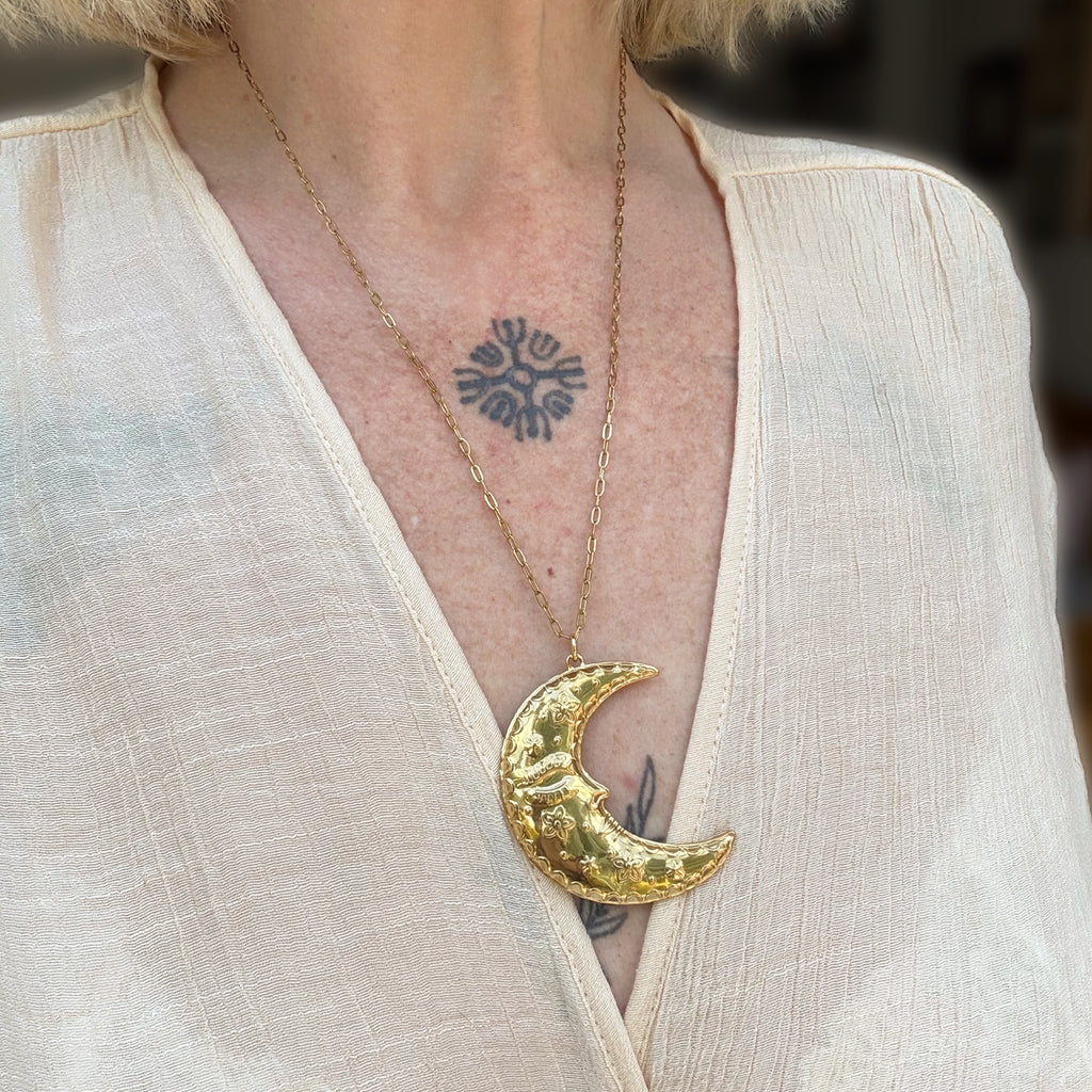 Moon Muse Necklace