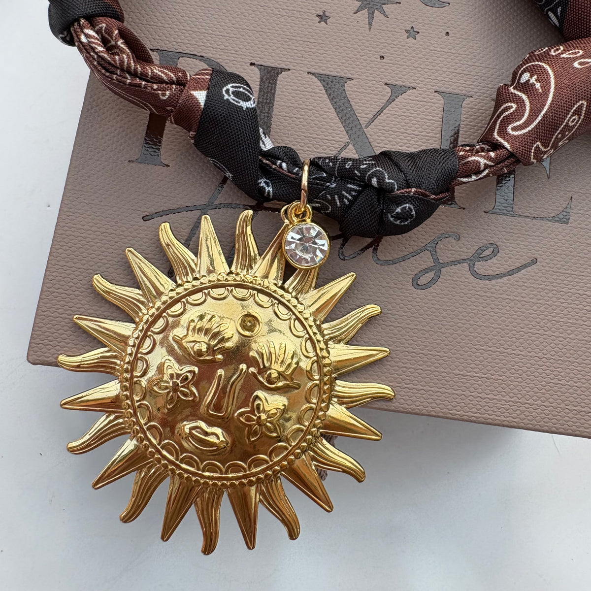 Sunbeam Scarf Choker