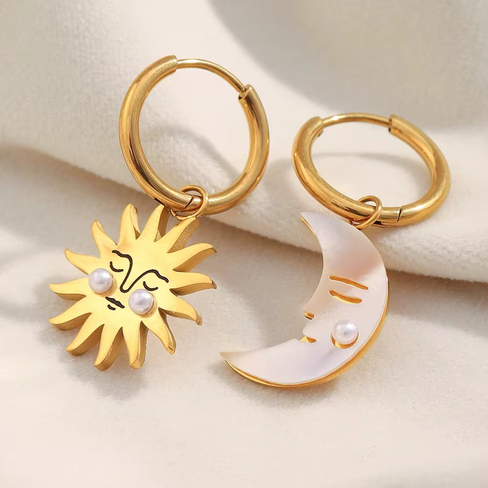 Sun & Moon Huggies
